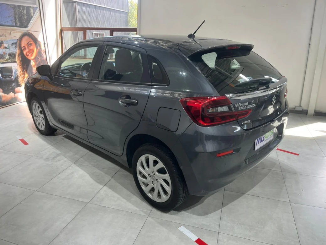 imagen 0 de vehiculo con id 2141